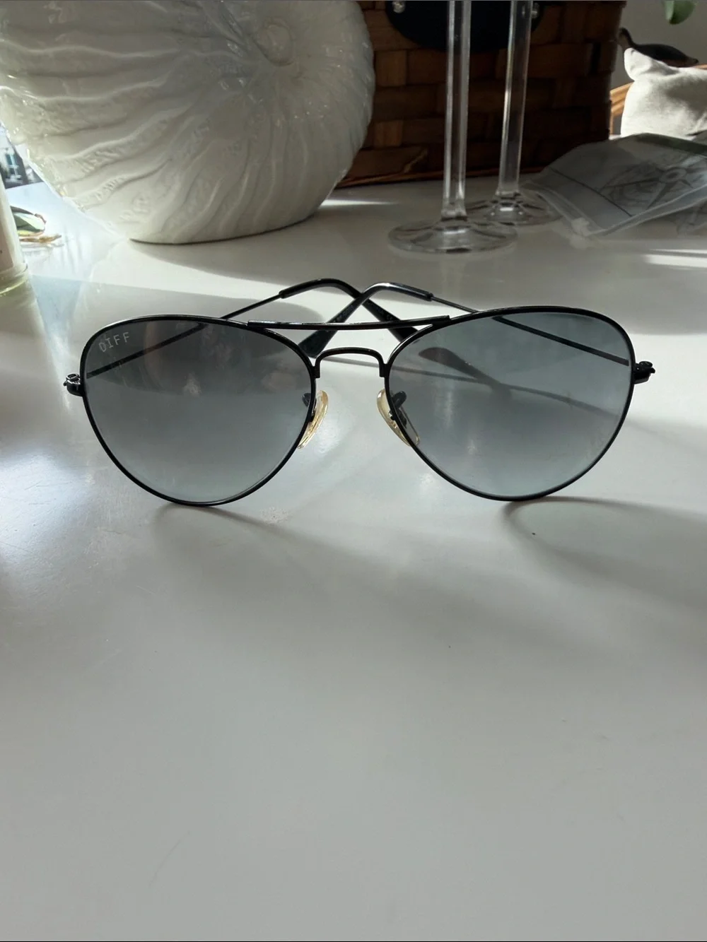 DIFF Aviator Sunglasses - Black Frame with Gray Lenses